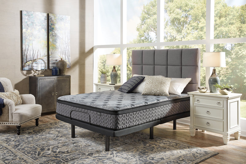 Lavish Furniture Outlet - Ashley Furniture - Augusta2 Mattresses - Queen / Gray - M52531
